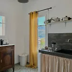Apartament The Lassis 15 House